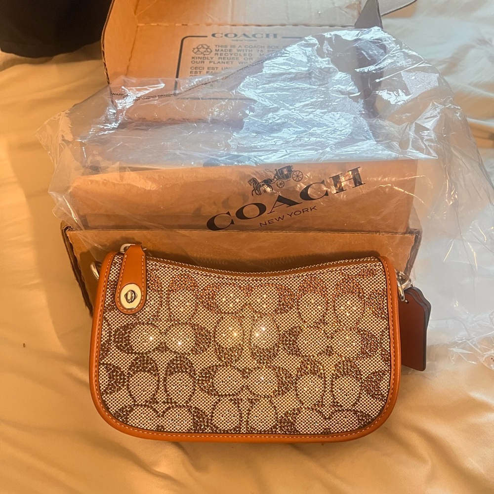 COACH Swinger Bag 20 With Chain In Crystal Signature Jacquard Shoulder Bag - Picture 5 of 8